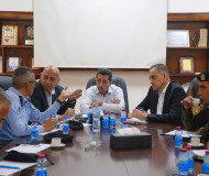 عُقد في بلدية قلقيلية اجتماع مشترك ضم ممثلين عن البلدية والمحافظة والغرفة التجارية والشرطة والأمن الوطني، وذلك لبحث ترتيبات تنظيم الأسواق والحركة المرورية خلال فترة التسوق الخاصة بعيد الأضحى 