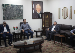 رئيس البلدية يلتقي محافظ محافظة قلقيلية