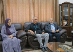 وفد من شركة الاتصالات يزور بلدية قلقيلية