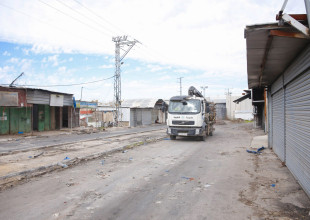 استمرار الاعمال في منطقة معبر العودة الشمالي وازالة المعيقات والتعديات و اجراء تعديلات هندسية ومرورية في المنطقة .