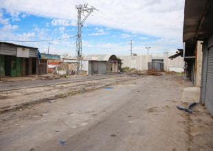 استمرار الاعمال في منطقة معبر العودة الشمالي وازالة المعيقات والتعديات و اجراء تعديلات هندسية ومرورية في المنطقة .