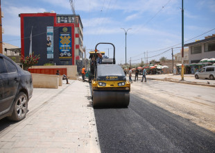 دائرة الهندسة والمشاريع اعمال بلدية قلقيلية في تعبيد مقاطع في شارع المدخل الشرقي للمدينة, بتمويل ذاتي من بلدية قلقيلية