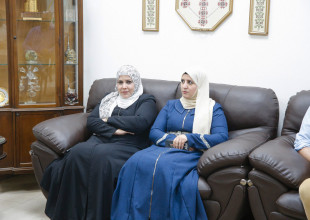 لقاء يجمع رئيس بلدية قلقيلة بنقابة عمال وموظفي بلدية قلقيلية .