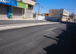 استمرار اعمال التعبيد في مشروع شارع الحصاميص القديم  والممول ذاتيا من بلدية قلقيلية , ايرادات تنعكس خدمات