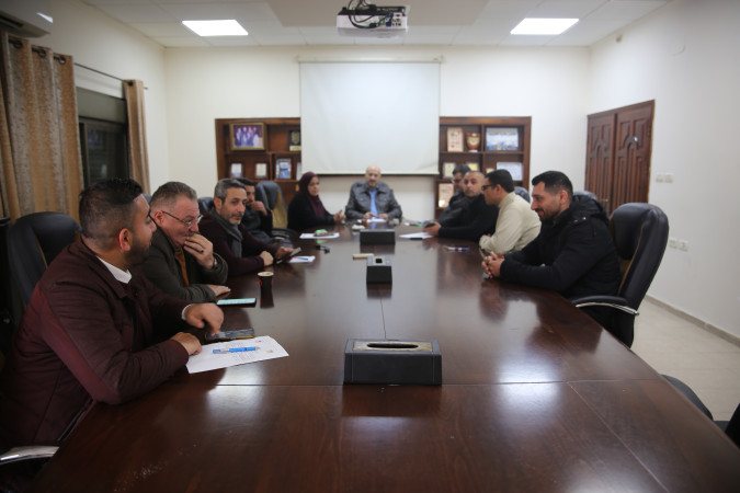 اجتماع لجنة الطواريء لبحث الاستعدادات لاستقبال المنخفض القادم